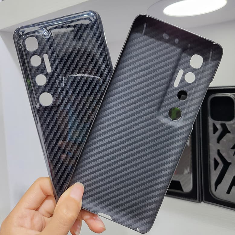 Carbon fiber ultra-thin shockproof case